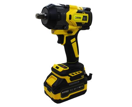 LLAVE DE IMPACTO BRUSHLESS CON BATERÍA 18 V 3 AH 900NM